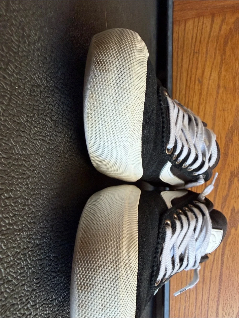 CHIMA FERGUSON-Vans- Black & White Low-Top Sneakers